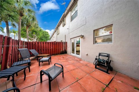 Condo in Cutler Bay, Florida, 3 bedrooms № 2426779 - photo 25