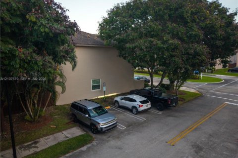 Condo in Cutler Bay, Florida, 3 bedrooms № 2426779 - photo 29