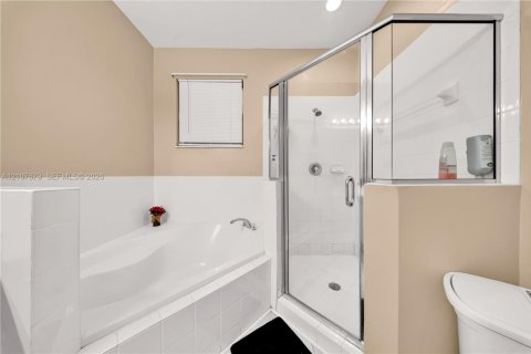 Condo in Cutler Bay, Florida, 3 bedrooms № 2426779 - photo 21
