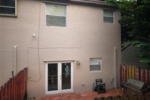 Condo in Cutler Bay, Florida, 3 bedrooms № 2426779 - photo 24