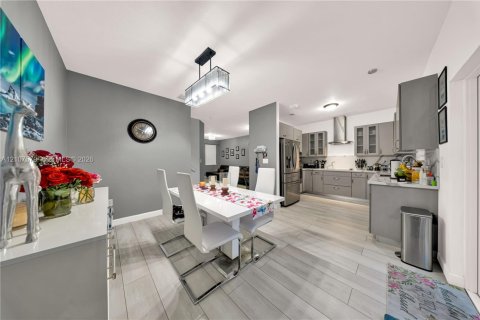 Condo in Cutler Bay, Florida, 3 bedrooms № 2426779 - photo 6