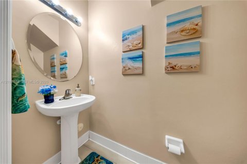 Condo in Cutler Bay, Florida, 3 bedrooms № 2426779 - photo 7
