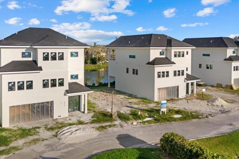 Villa ou maison à vendre à Sarasota, Floride: 4 chambres, 275.92 m2 № 2103480 - photo 23