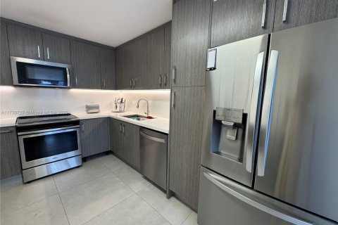 Copropriété à vendre à Miami Beach, Floride: 2 chambres, 140.75 m2 № 1979687 - photo 12