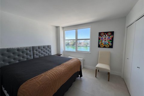 Copropriété à vendre à Miami Beach, Floride: 2 chambres, 140.75 m2 № 1979687 - photo 17