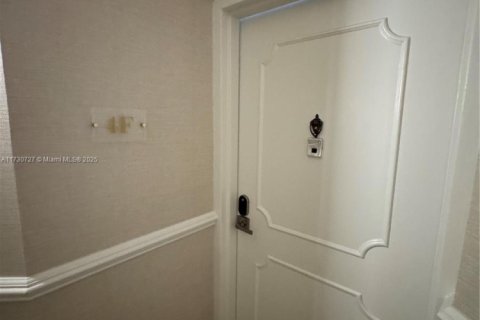 Copropriété à vendre à Miami Beach, Floride: 2 chambres, 140.75 m2 № 1979687 - photo 6