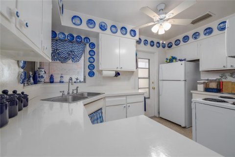 Villa ou maison à vendre à Deltona, Floride: 2 chambres, 75.81 m2 № 1652388 - photo 12