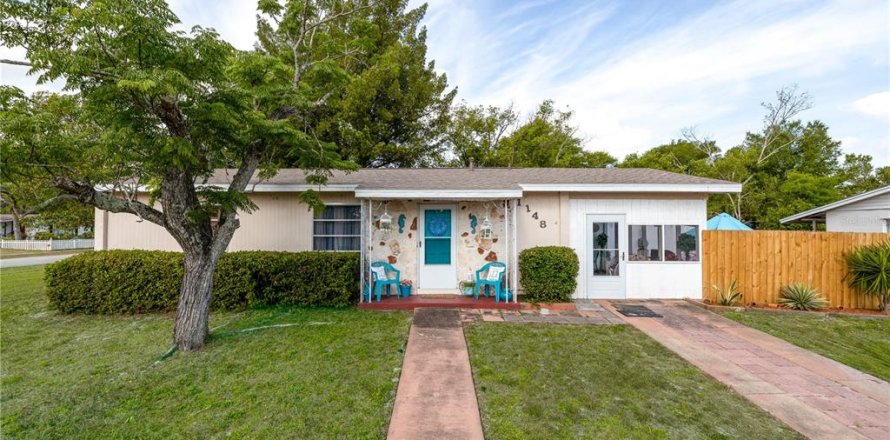 Villa ou maison à Deltona, Floride 2 chambres, 75.81 m2 № 1652388