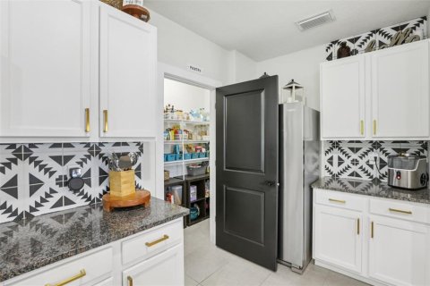 Casa en venta en Odessa, Florida, 4 dormitorios, 209.96 m2 № 1848692 - foto 7