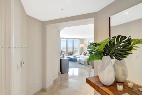 Condominio en alquiler en Miami, Florida, 2 dormitorios, 157.38 m2 № 2055467 - foto 9