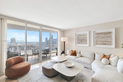Condominio en Miami, Florida, 2 dormitorios  № 2055467