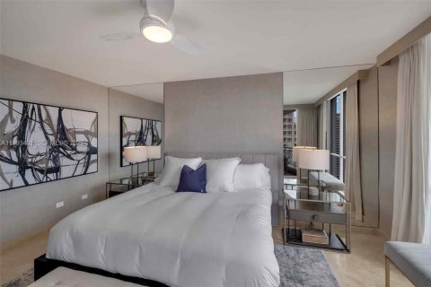 Condominio en alquiler en Miami, Florida, 2 dormitorios, 157.38 m2 № 2055467 - foto 15