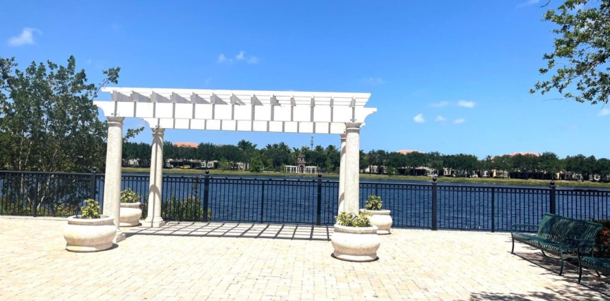 Villa ou maison à Palm Beach Gardens, Floride 4 chambres, 245.45 m2 № 1174937