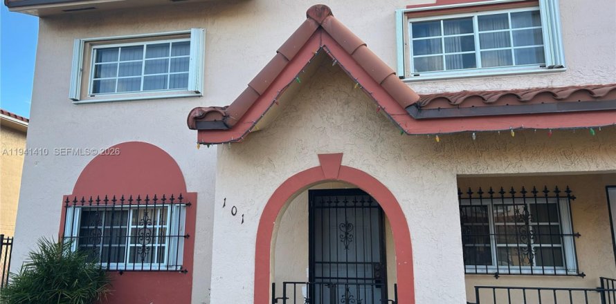 Condo à Hialeah, Floride, 2 chambres  № 1998600