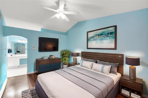 Villa ou maison à louer à Hollywood, Floride: 3 chambres, 192.21 m2 № 1991411 - photo 7