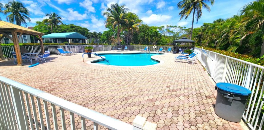 Condo à Delray Beach, Floride, 2 chambres  № 1173992