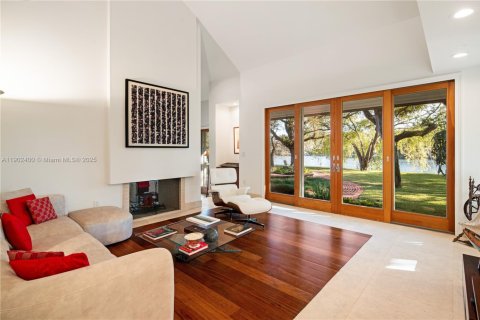 Купить виллу или дом в Корал-Гейблс, Флорида 5 спален, 579.62м2, № 1955537 - фото 10