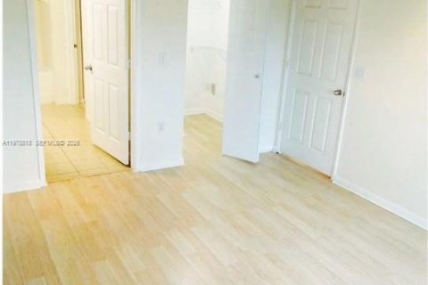 Appartement à louer à Hollywood, Floride: 1 chambre, 68.38 m2 № 2044548 - photo 7