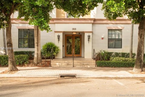 Appartement à louer à Hollywood, Floride: 1 chambre, 68.38 m2 № 2044548 - photo 13