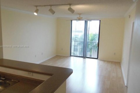 Appartement à louer à Hollywood, Floride: 1 chambre, 68.38 m2 № 2044548 - photo 2