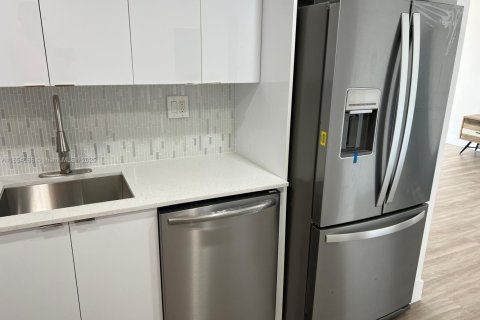 Condo in Sunny Isles Beach, Florida, 2 bedrooms  № 1871988 - photo 3