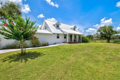 Casa en venta en Sarasota, Florida, 4 dormitorios, 206.61 m2 № 1827352 - foto 5