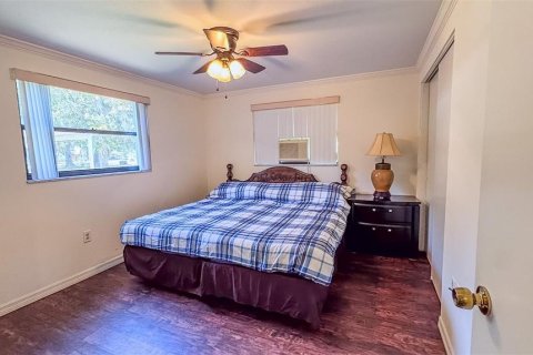 Villa ou maison à louer à Winter Haven, Floride: 3 chambres, 151.62 m2 № 2115465 - photo 10