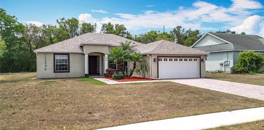 House in Grand Island, Florida 4 bedrooms, 184.69 sq.m. № 1658358