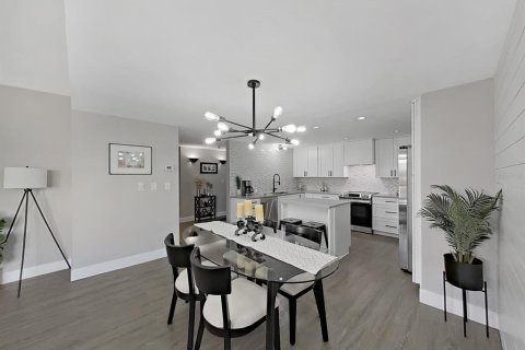 Condo in Belleair, Florida, 2 bedrooms  № 2236766 - photo 12