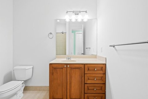 Townhouse in Fort Lauderdale, Florida 4 bedrooms, 299.15 sq.m. № 2315446 - photo 24