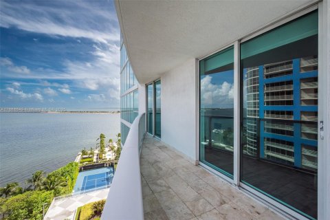 Condo in Miami, Florida, 1 bedroom № 2021565 - photo 8