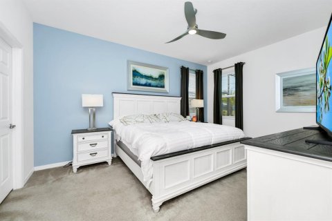 House in Davenport, Florida 5 bedrooms, 292.64 sq.m. № 1744695 - photo 27
