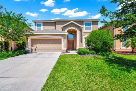 House in Davenport, Florida 5 bedrooms, 292.64 sq.m. № 1744695 - photo 1
