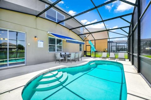 House in Davenport, Florida 5 bedrooms, 292.64 sq.m. № 1744695 - photo 5