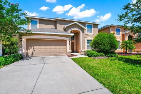 House in Davenport, Florida 5 bedrooms, 292.64 sq.m. № 1744695 - photo 2