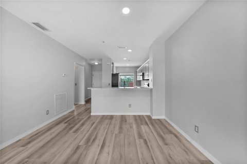 Condo in Punta Gorda, Florida, 2 bedrooms  № 1651707 - photo 13