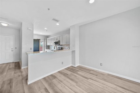 Condo in Punta Gorda, Florida, 2 bedrooms  № 1651707 - photo 12