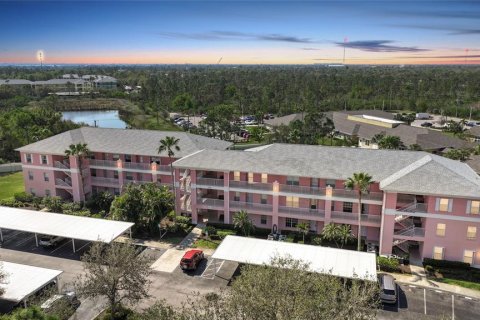 Condo in Punta Gorda, Florida, 2 bedrooms  № 1651707 - photo 1