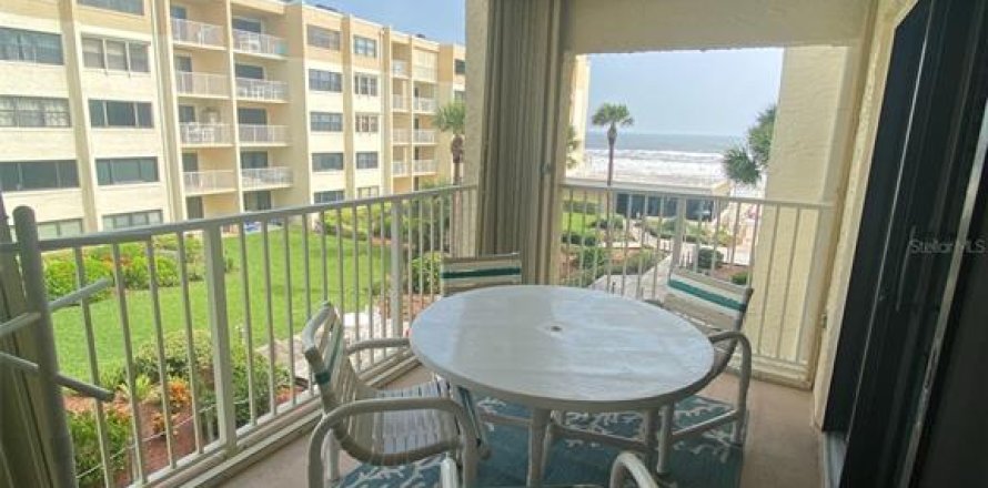 Condominio en New Smyrna Beach, Florida, 2 dormitorios  № 931194