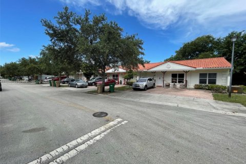 Propiedad comercial en venta en Davie, Florida № 1715107 - foto 29