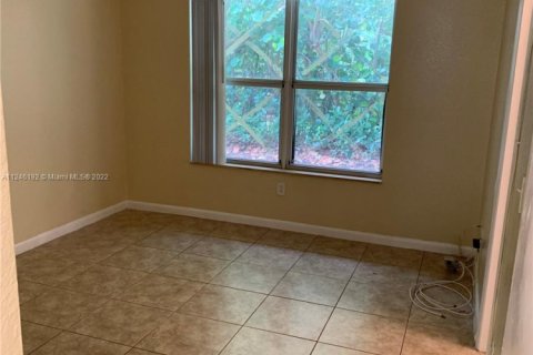 Propiedad comercial en venta en Davie, Florida № 1715107 - foto 17