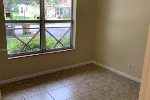 Propiedad comercial en venta en Davie, Florida № 1715107 - foto 15