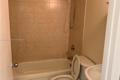 Propiedad comercial en venta en Davie, Florida № 1715107 - foto 16