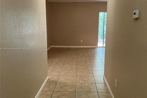 Propiedad comercial en venta en Davie, Florida № 1715107 - foto 19