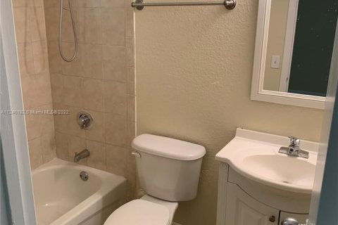 Propiedad comercial en venta en Davie, Florida № 1715107 - foto 18