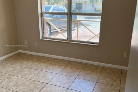 Propiedad comercial en venta en Davie, Florida № 1715107 - foto 24