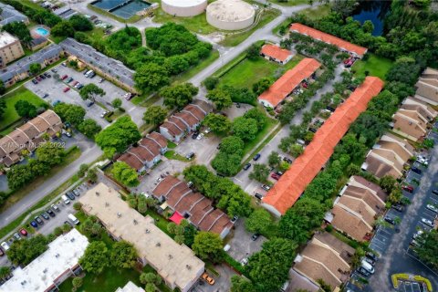 Propiedad comercial en venta en Davie, Florida № 1715107 - foto 6