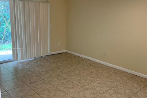 Propiedad comercial en venta en Davie, Florida № 1715107 - foto 13