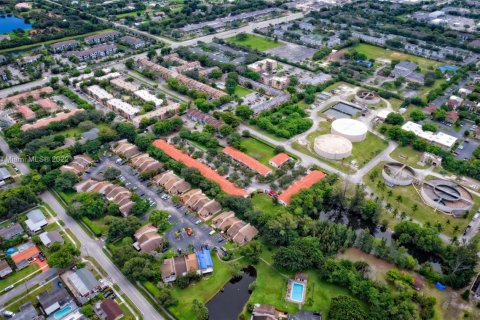 Propiedad comercial en venta en Davie, Florida № 1715107 - foto 5