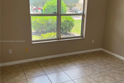 Propiedad comercial en venta en Davie, Florida № 1715107 - foto 25